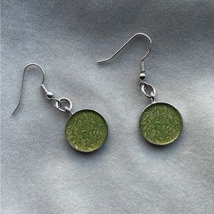 Handmade green earrings
